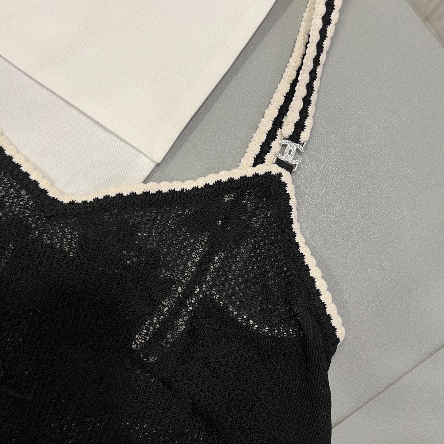 Chanel Sleeveless Strappy Top in Black / White Knit Sz 34 (Model: )