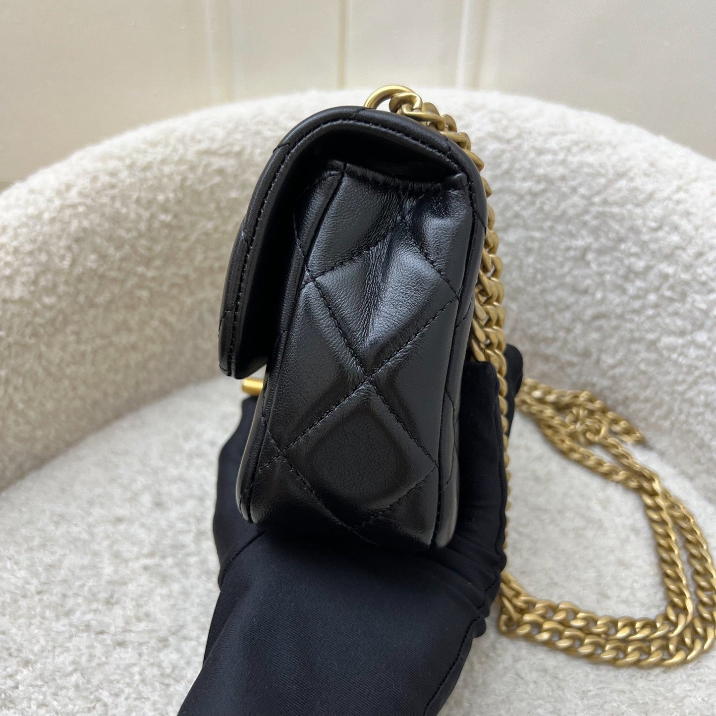 Chanel Heart Adjustable Chain Mini Flap Bag in Black Lambskin and AGHW (Model: )