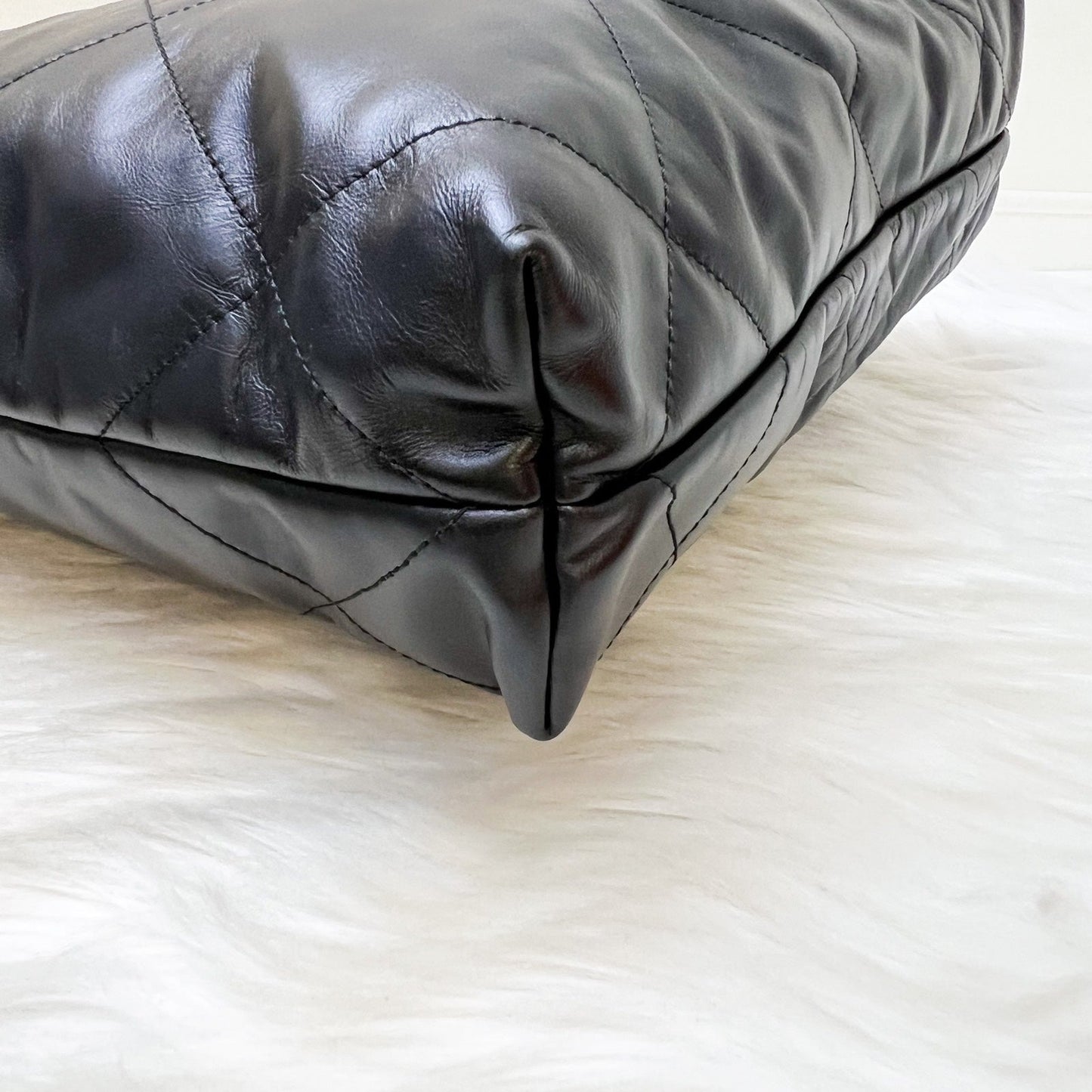 Chanel 22 Small Hobo Bag in Black Shiny Calfskin and AGHW (Model: )