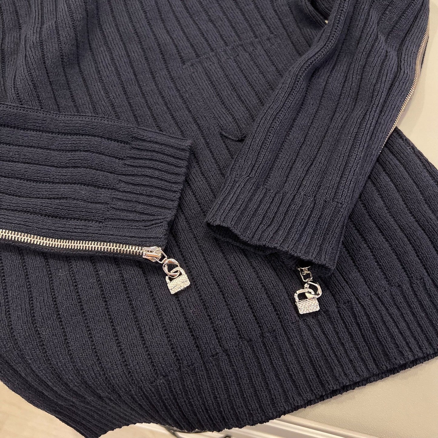 Chanel Knitted Pullover with Zipper and Charms in Navy Wool and Polyamide (Model: ) Accessory