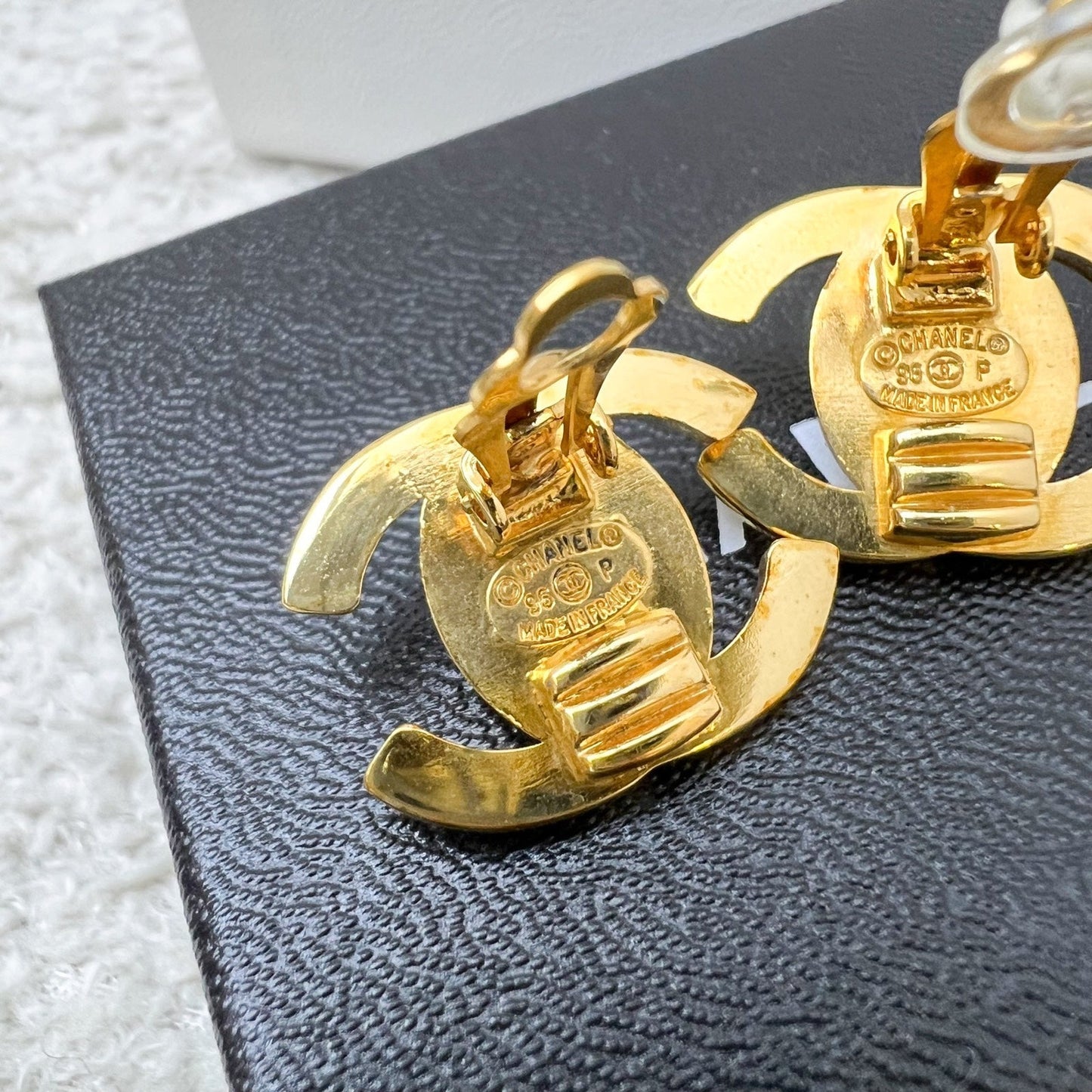 Chanel Medium CC Turnlock Clip On Earrings in GHW Jewelry