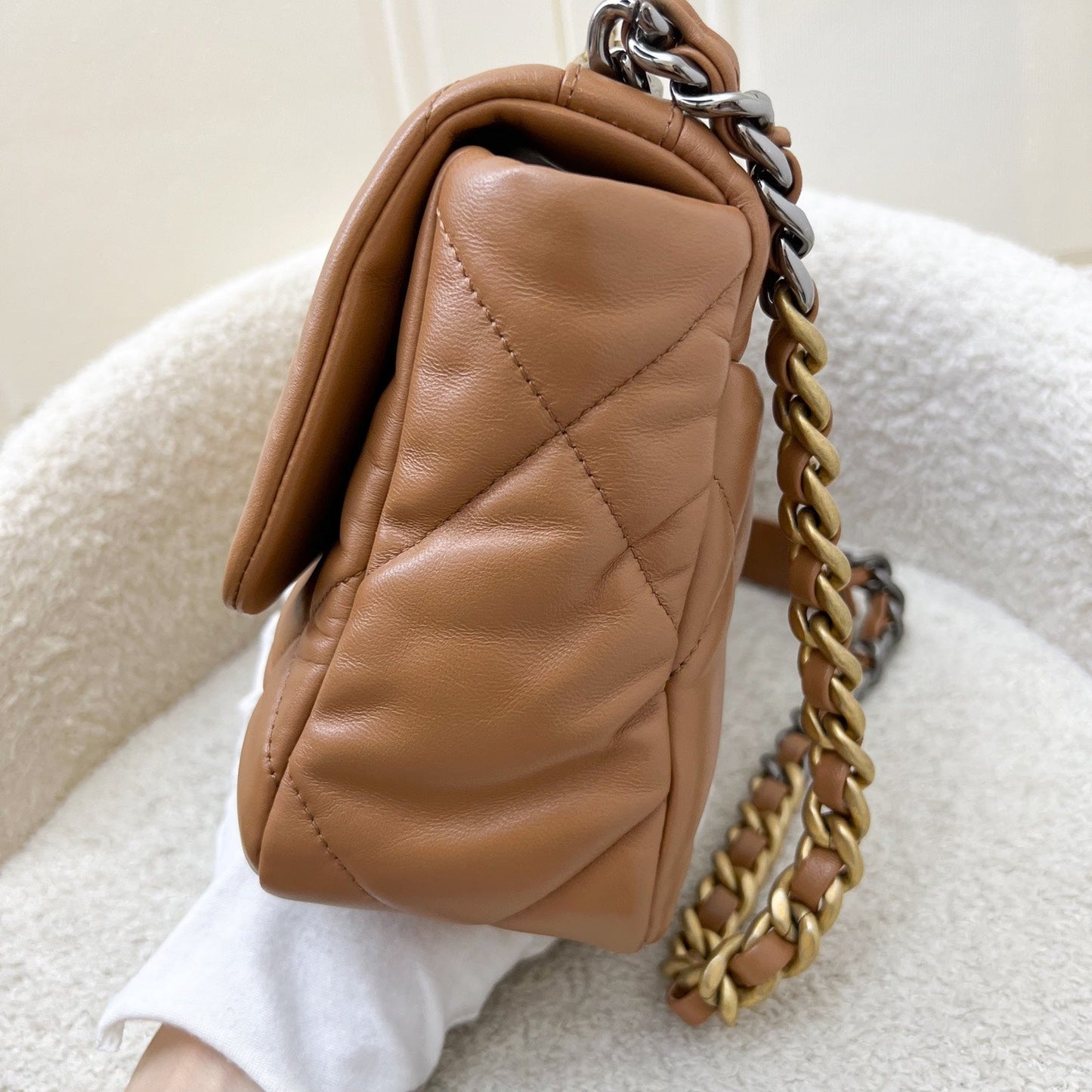 19 Small Flap in Caramel Lambskin and 3-tone HW (Model: ) Accessory Signature