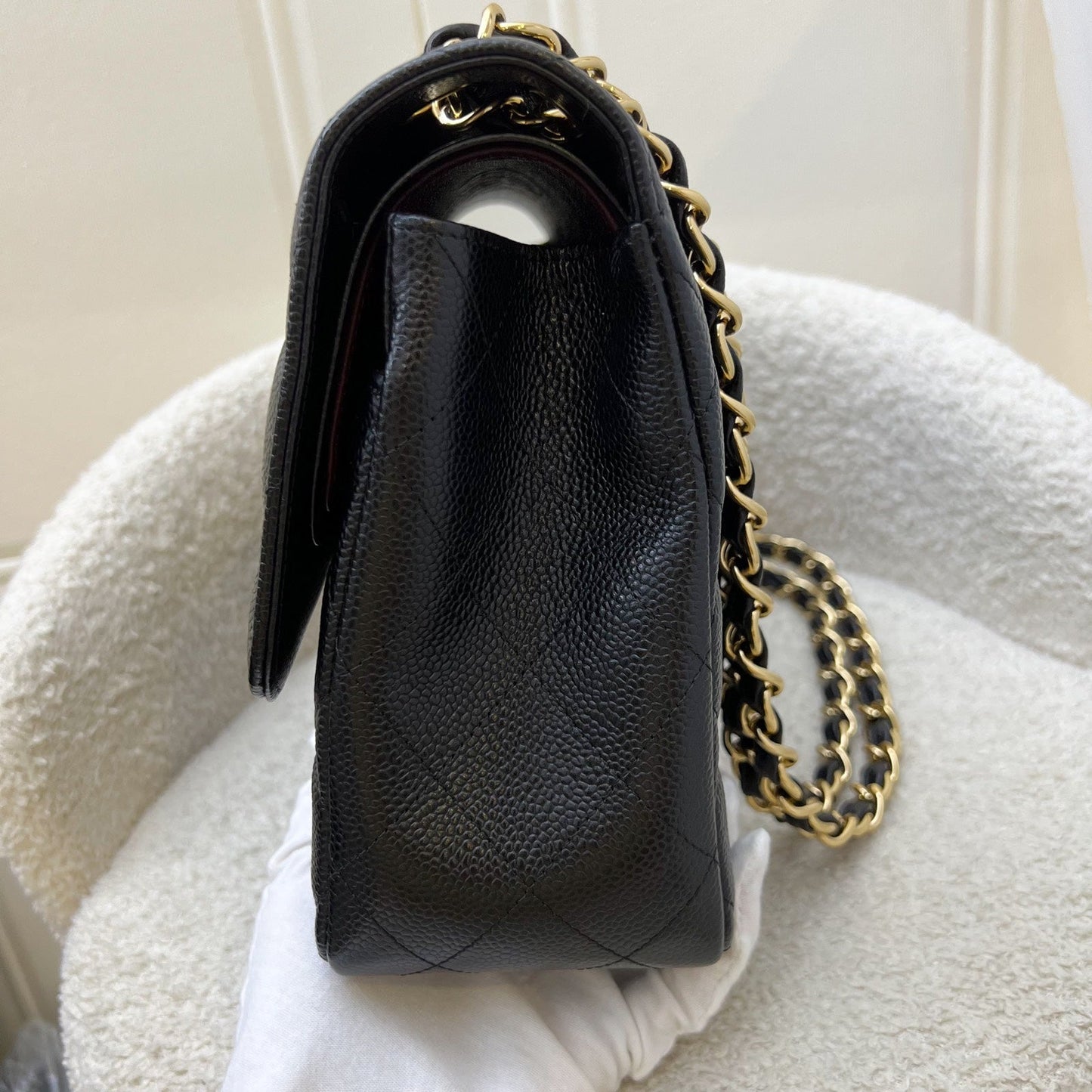 Jumbo Classic Flap DF in Black Caviar and GHW Accessory Signature