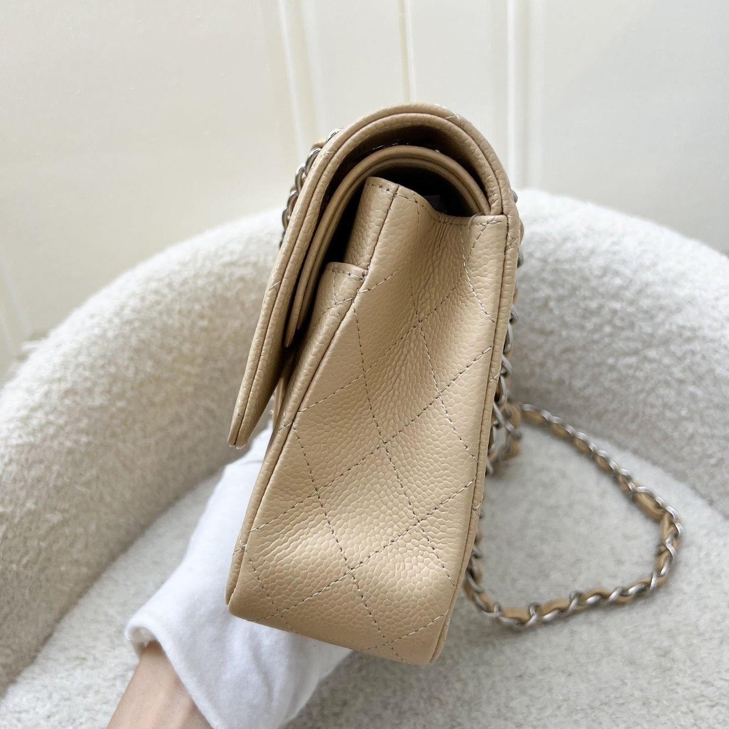 Medium Classic Flap CF in Beige Caviar and SHW Accessory Signature