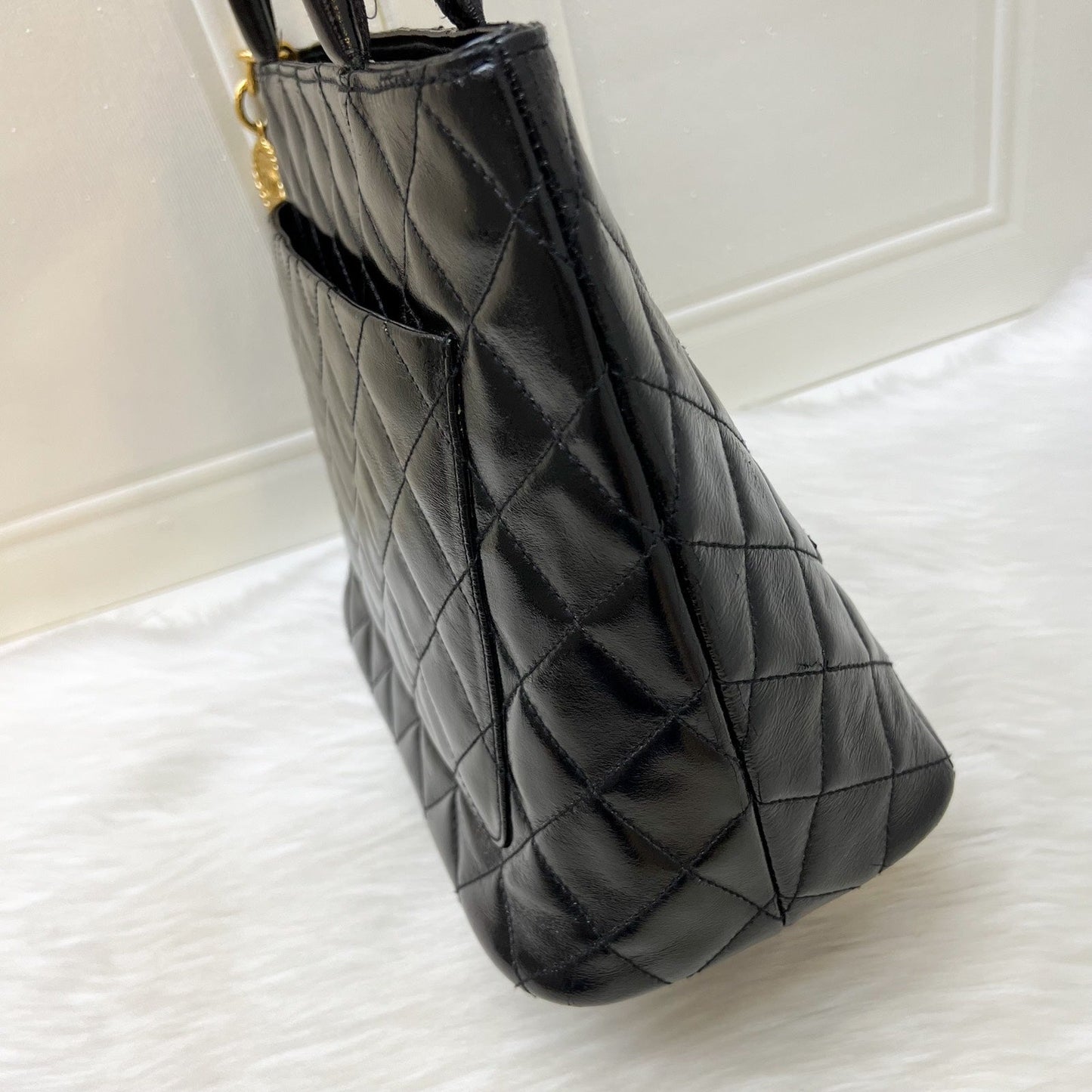 Medallion Tote in Black Glossy Calfskin and AGHW Signature