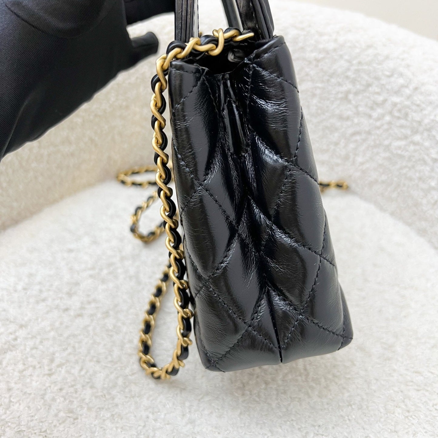 Mini / Small Kelly in Black Shiny Distressed Calfskin and AGHW (Model: ) Accessory Signature