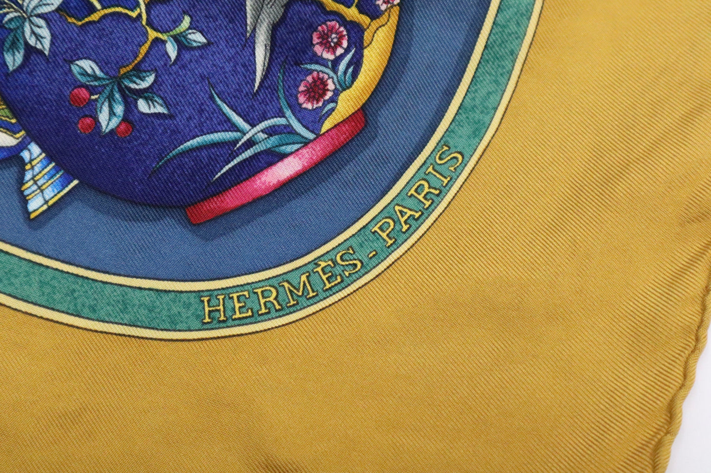 Hermes Carre "Pourvu Qu`On Ait L`Ivesse" In Handbag Blue Travel Bag