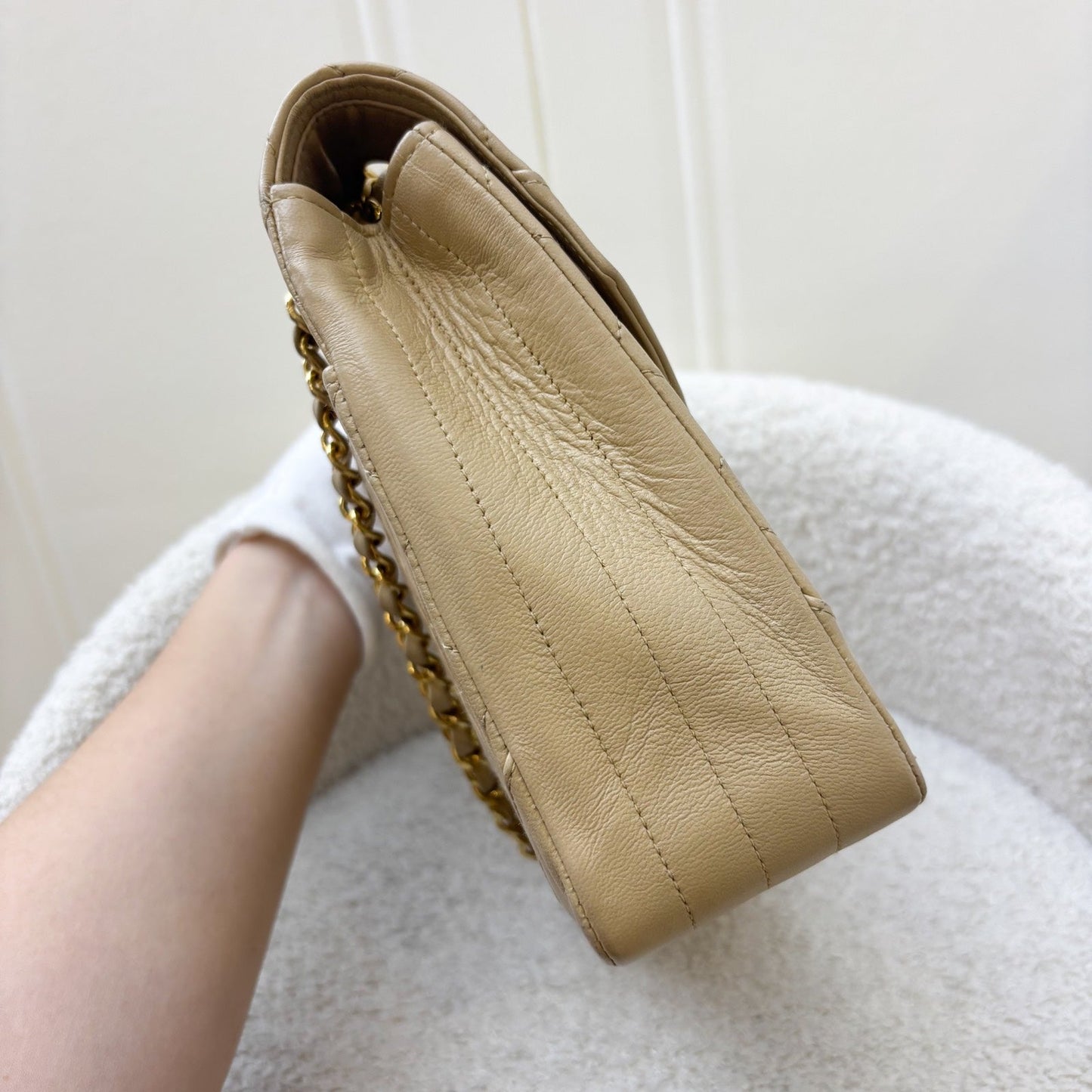 Chanel Flap in Beige Lambskin and GHW Accessory