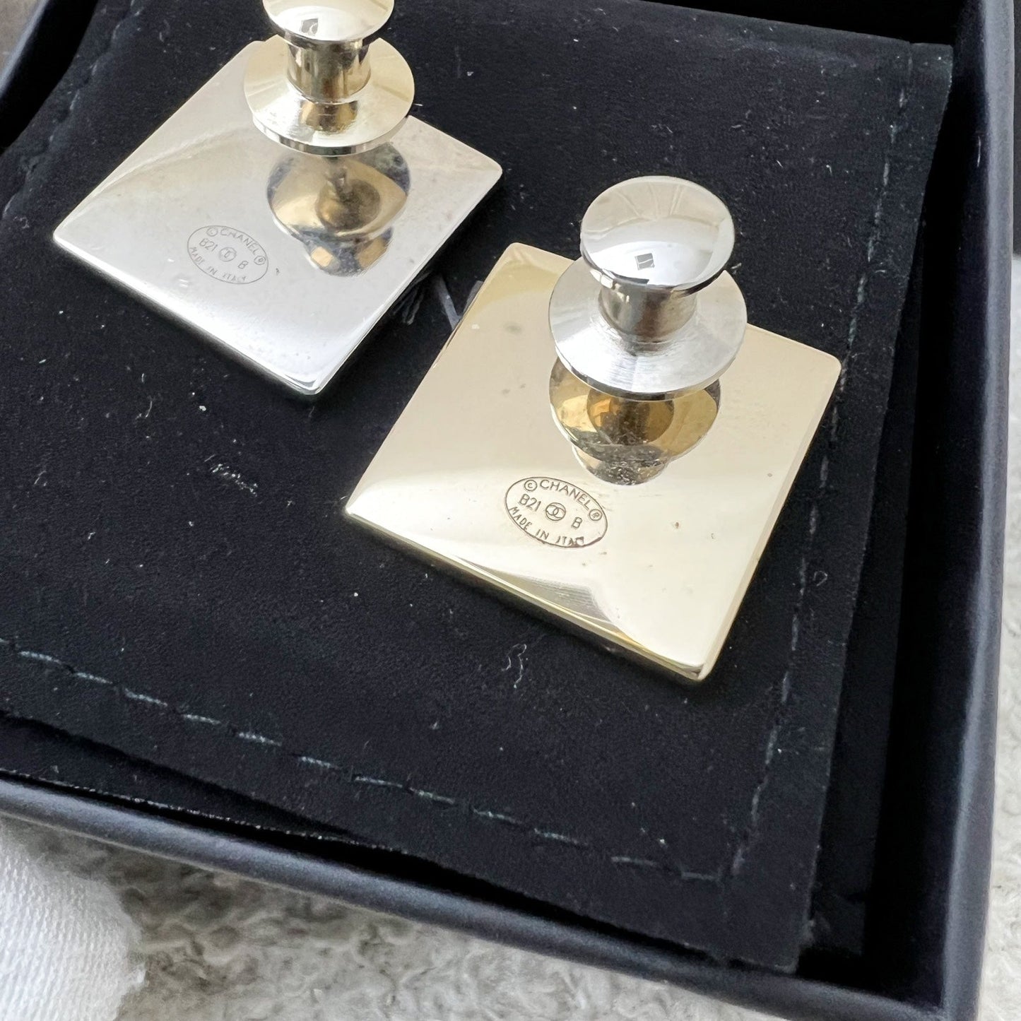 Chanel Pair of Pins (Brooches) in SHW Jewelry