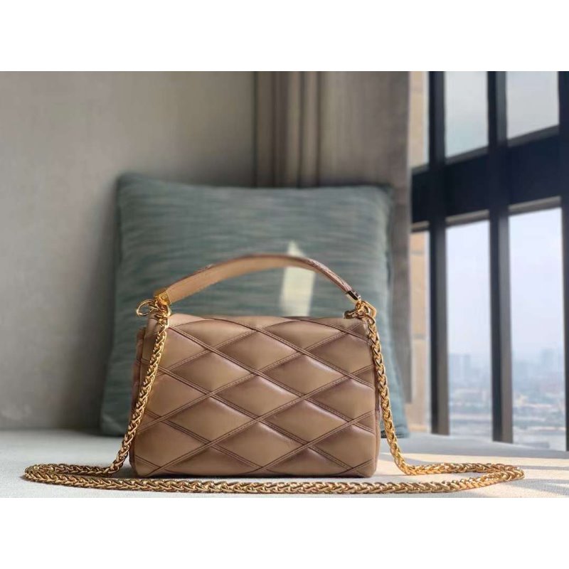 Louis Vuitton Go Teist Mm Bag Travel Bag Bag Bg02854