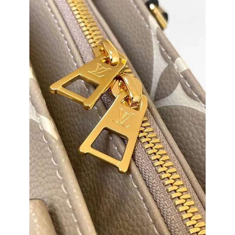 Louis Vuitton Onthego Hand Bag Travel Bag Bag Bg02042