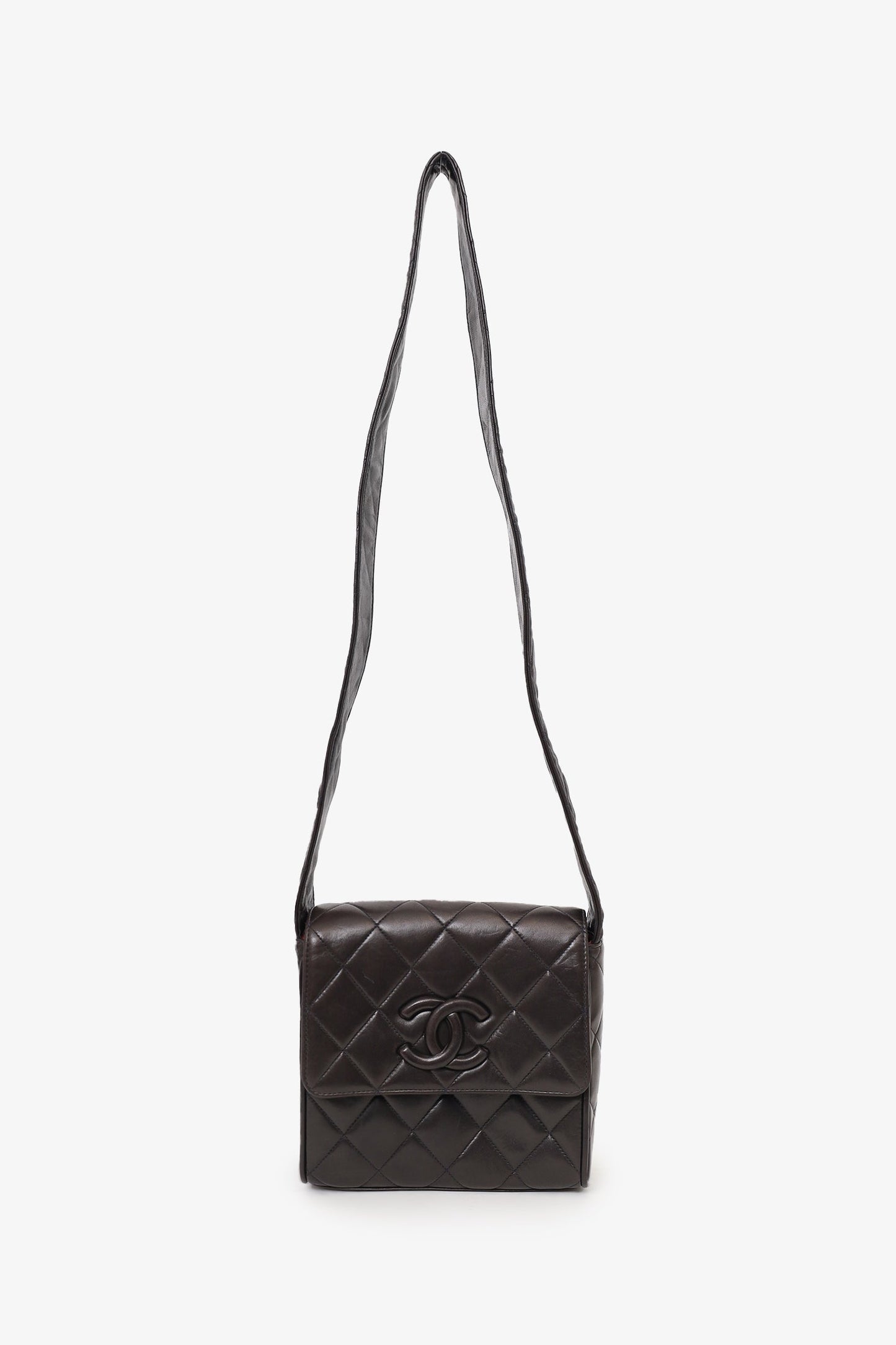 Chanel ™ 1991-94 So Black Quilted Lambskin Leather CC Shoulder Bag