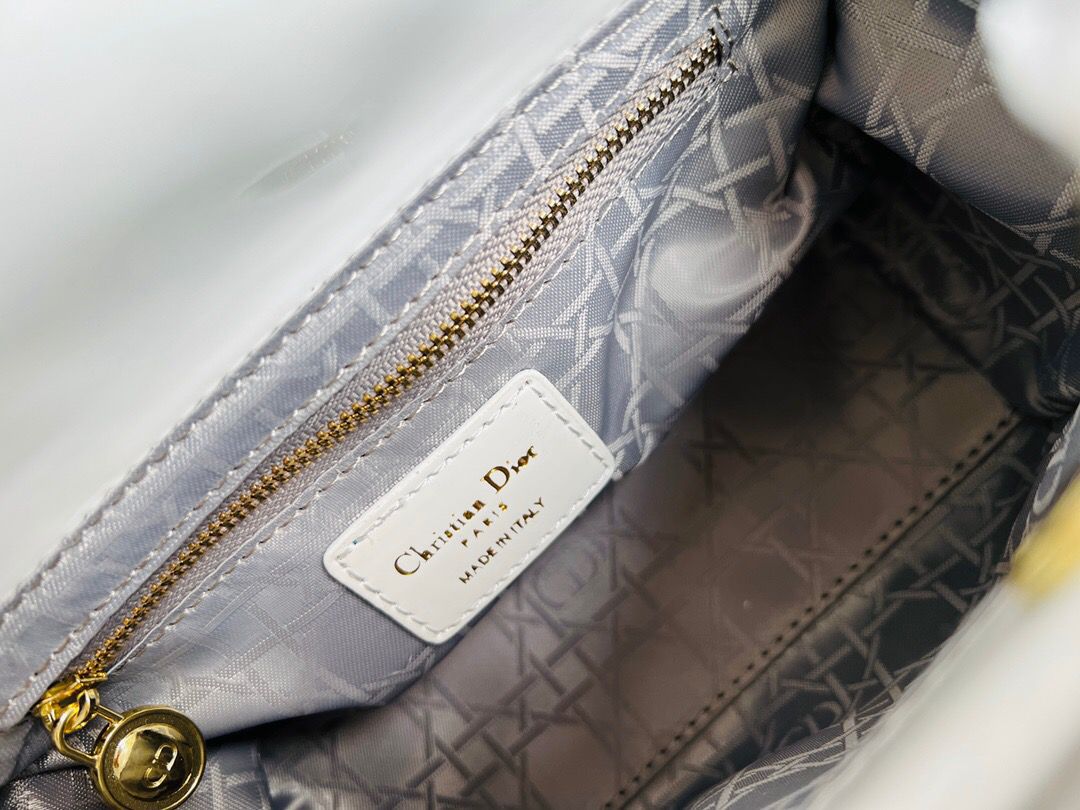 Lady Toned Hardware Cd Patent White Gold Small Travel Bag