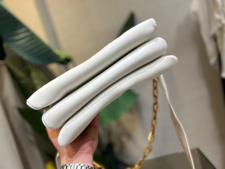 Top Quality Coussin Pm Puffy For Women White Crossbody Bag