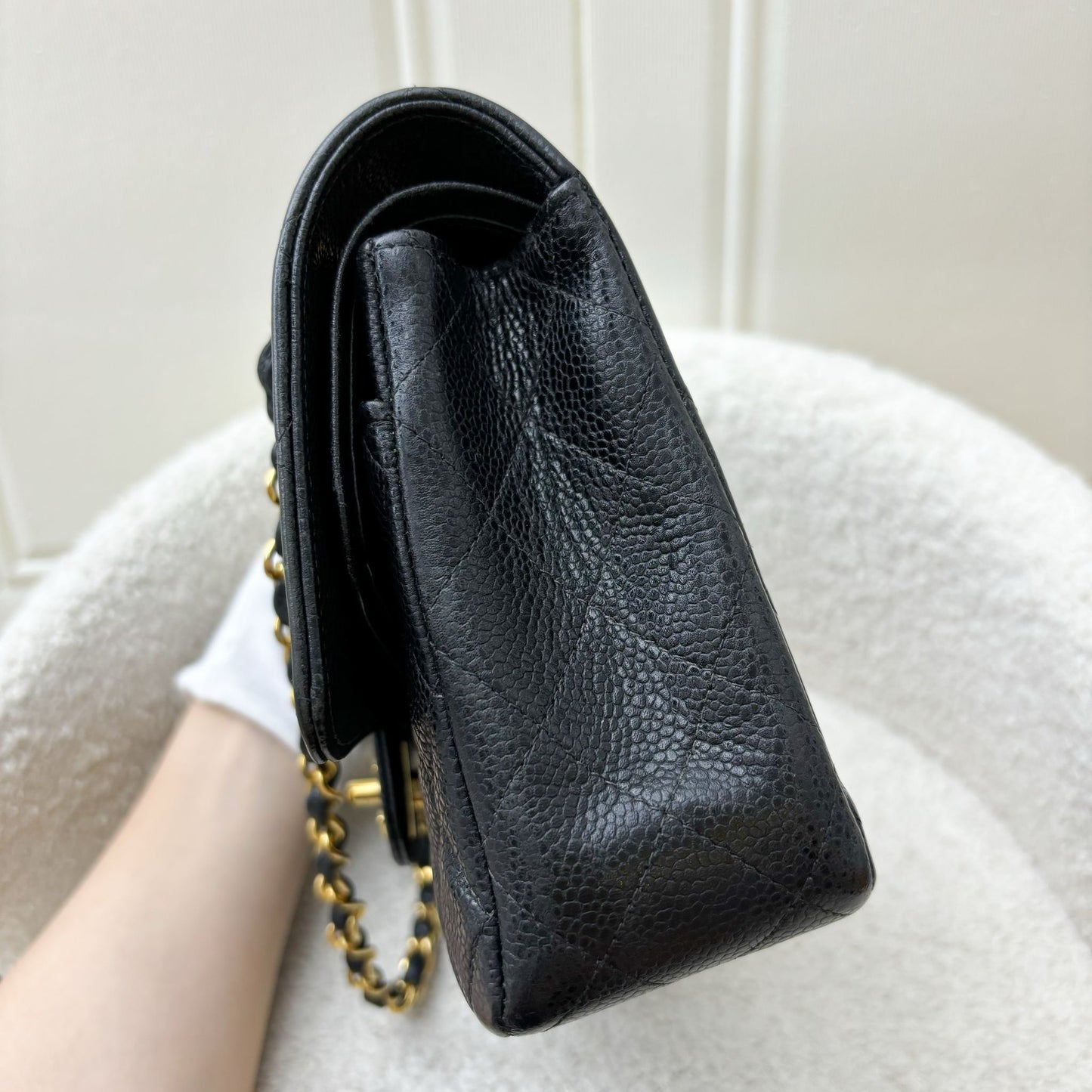 Chanel Medium Classic Flap CF in Black Caviar and Gold-Plated HW Accessory