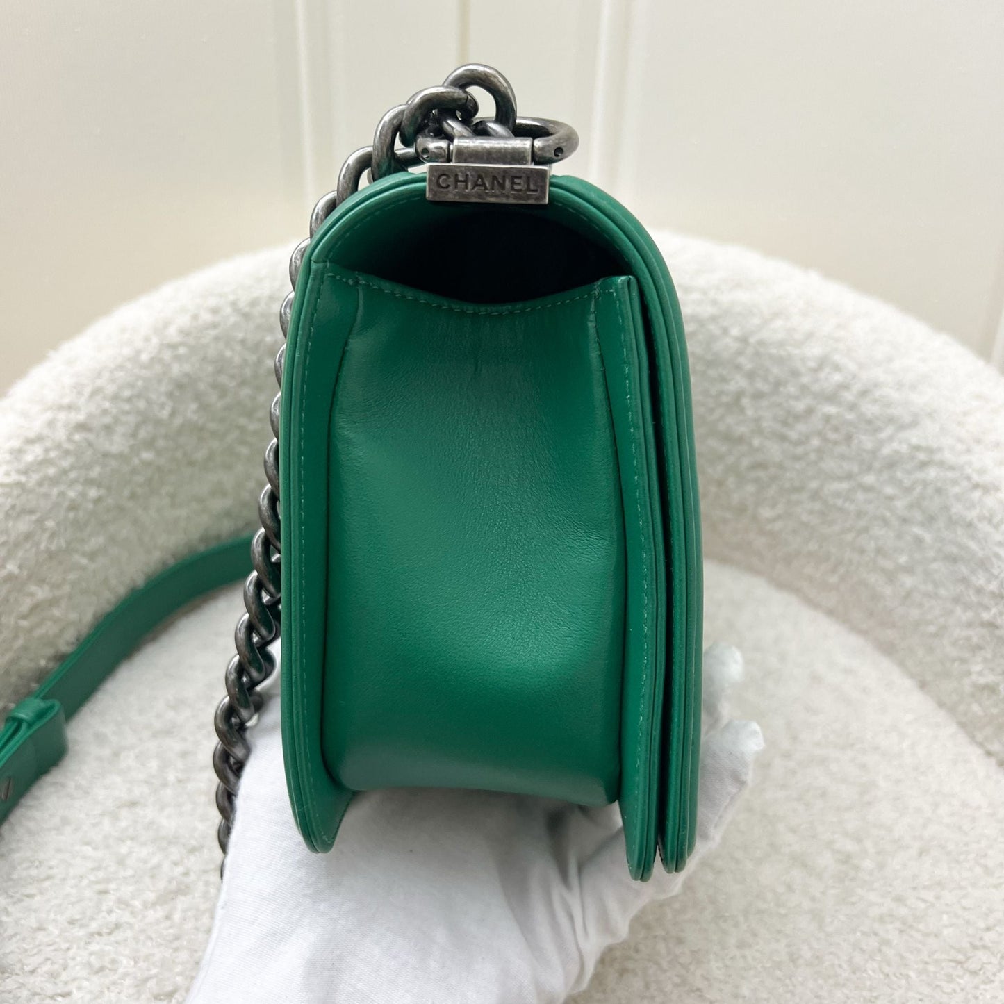 Chanel Medium Boy Flap in Green Lambskin and RHW Accessory
