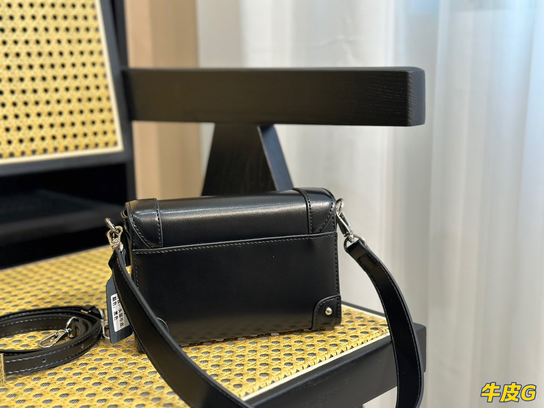 EN - Luxury SLY 296 Travel Bag