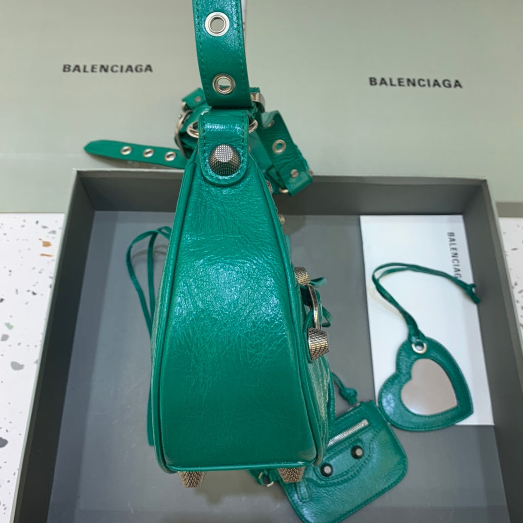 Top Quality Le Cagole Xs Shoulder Bag Green