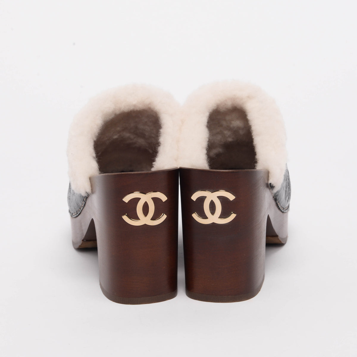 Chanel Black Crackled Sheepskin CC Clogs 38 Accessory
