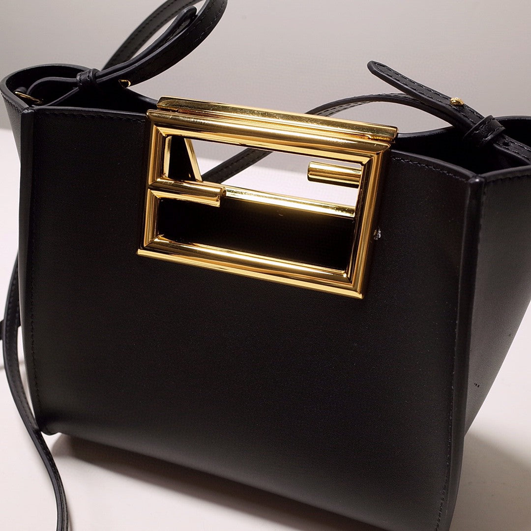 Top QualityTop Quality Way 17.5cm Black Small Handbag