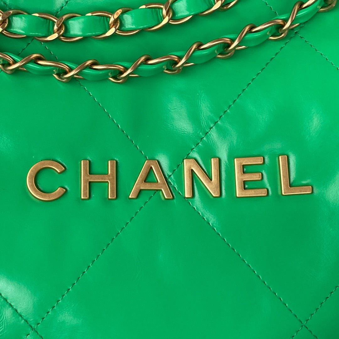CHL 22 Hardware Shiny , Green Gold Shoulder Bag