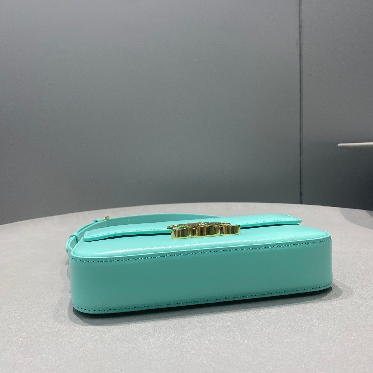 Top Quality Triomphe Shoulder Bag Mint For Green