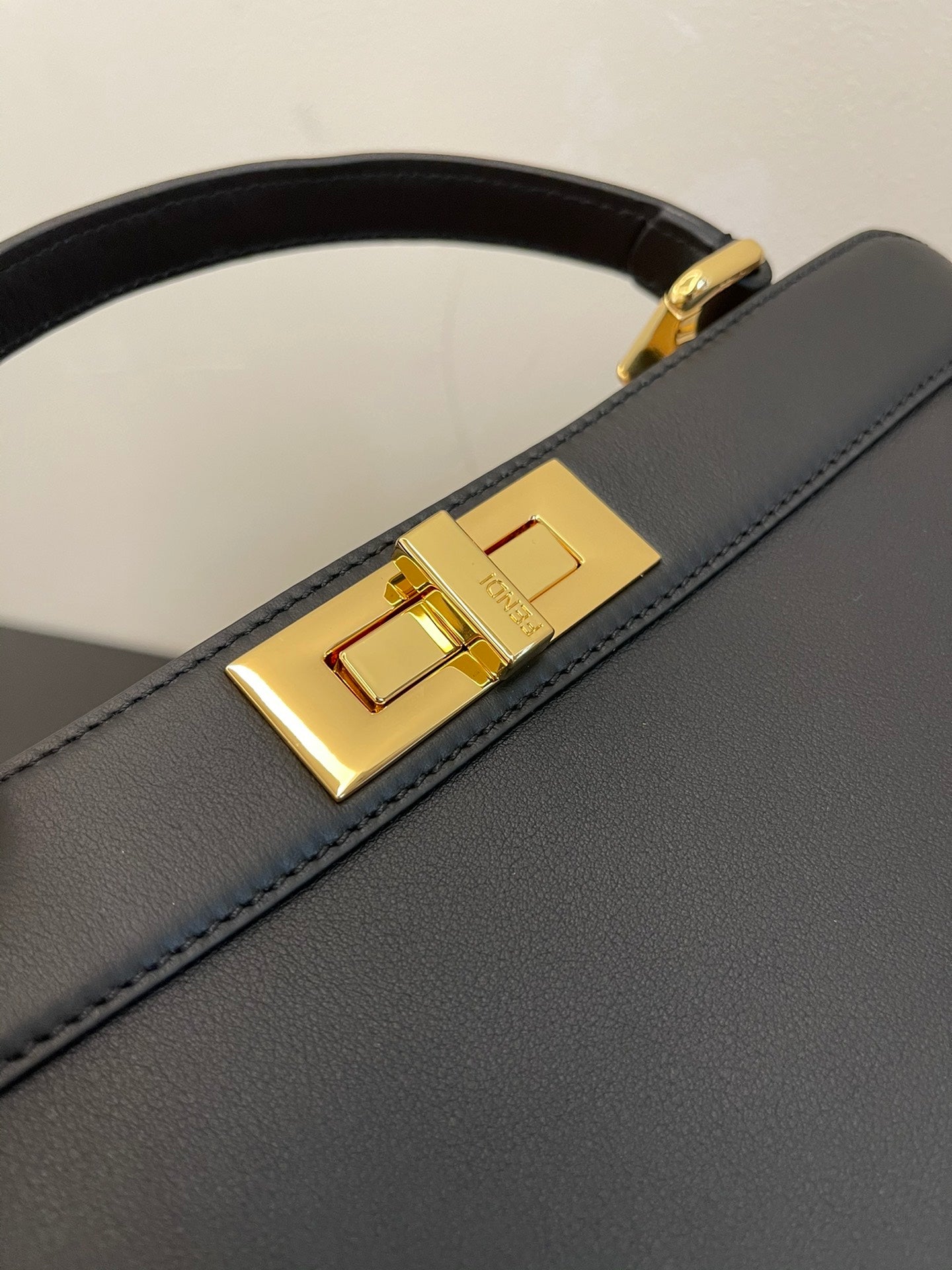 Iseeu Petite Black Small Travel Bag