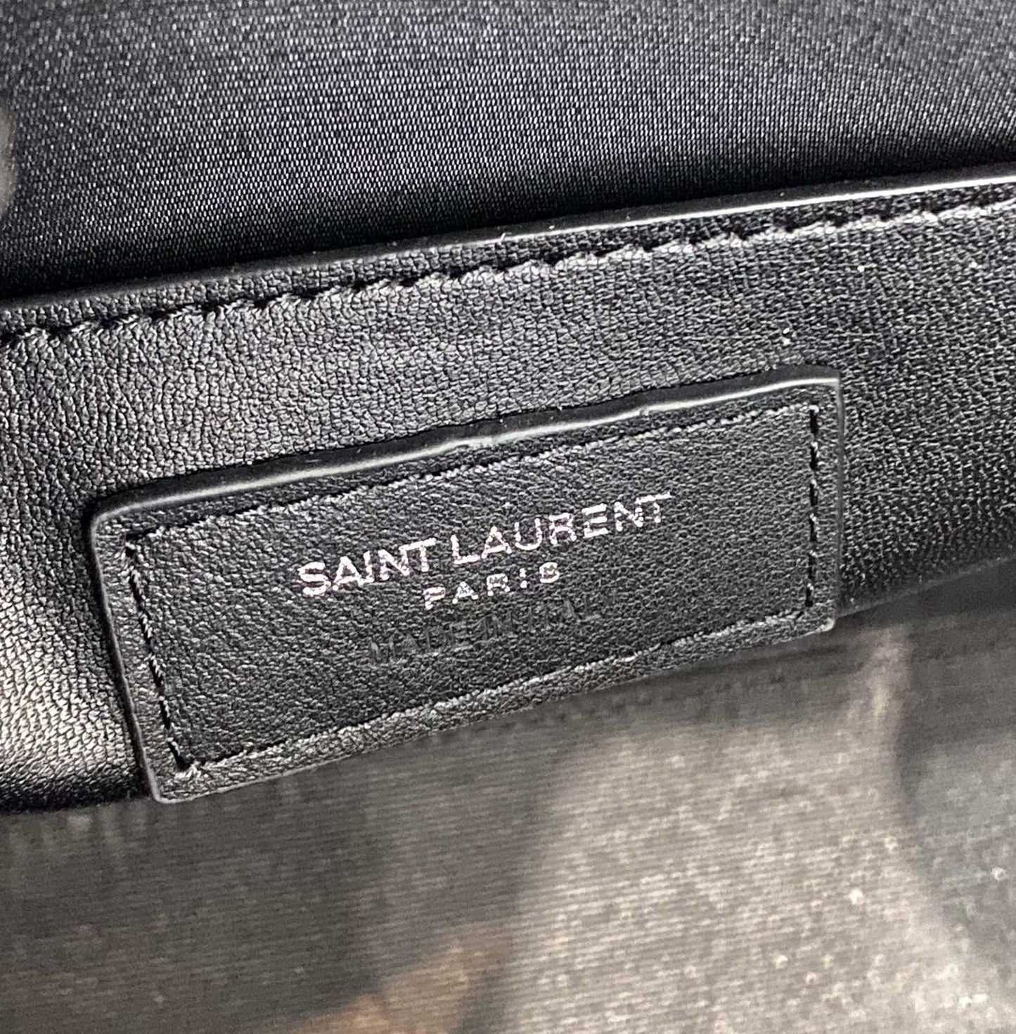 YSL Saint Laurent Manhattan -Shiny 11in 29cm Black Shoulder Bag