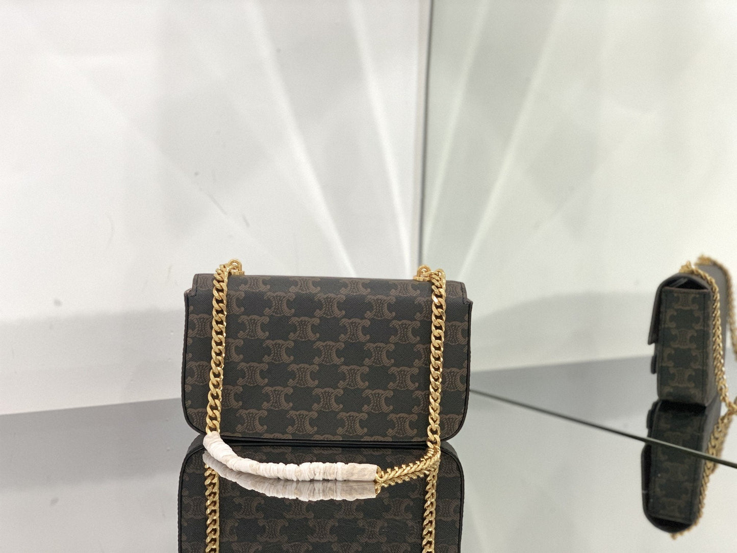 Top Quality Shoulder Bag Cuir Triomphe In Canvas Tan