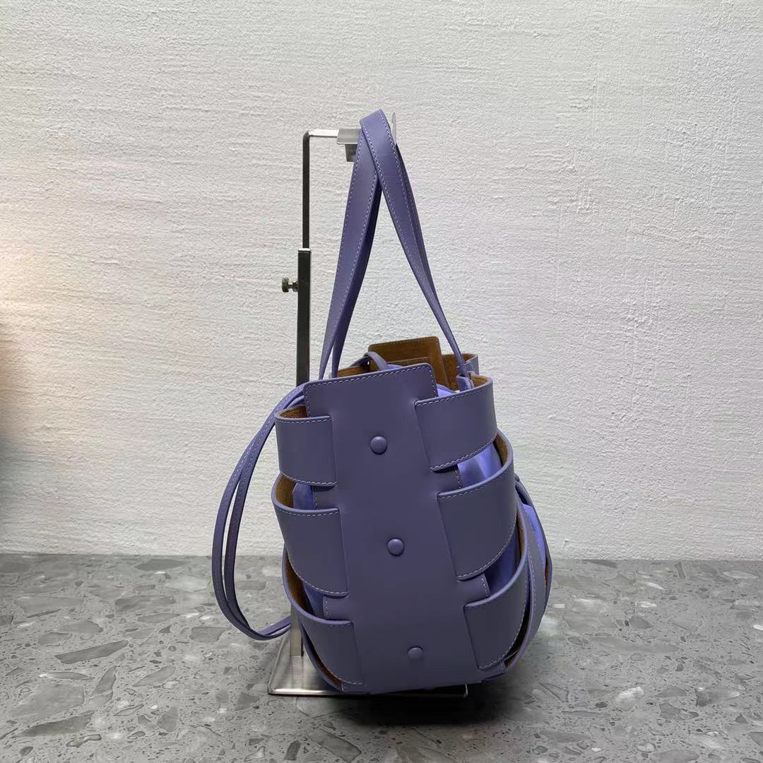 Top Quality Shoulder Bag Violet For Women Medium