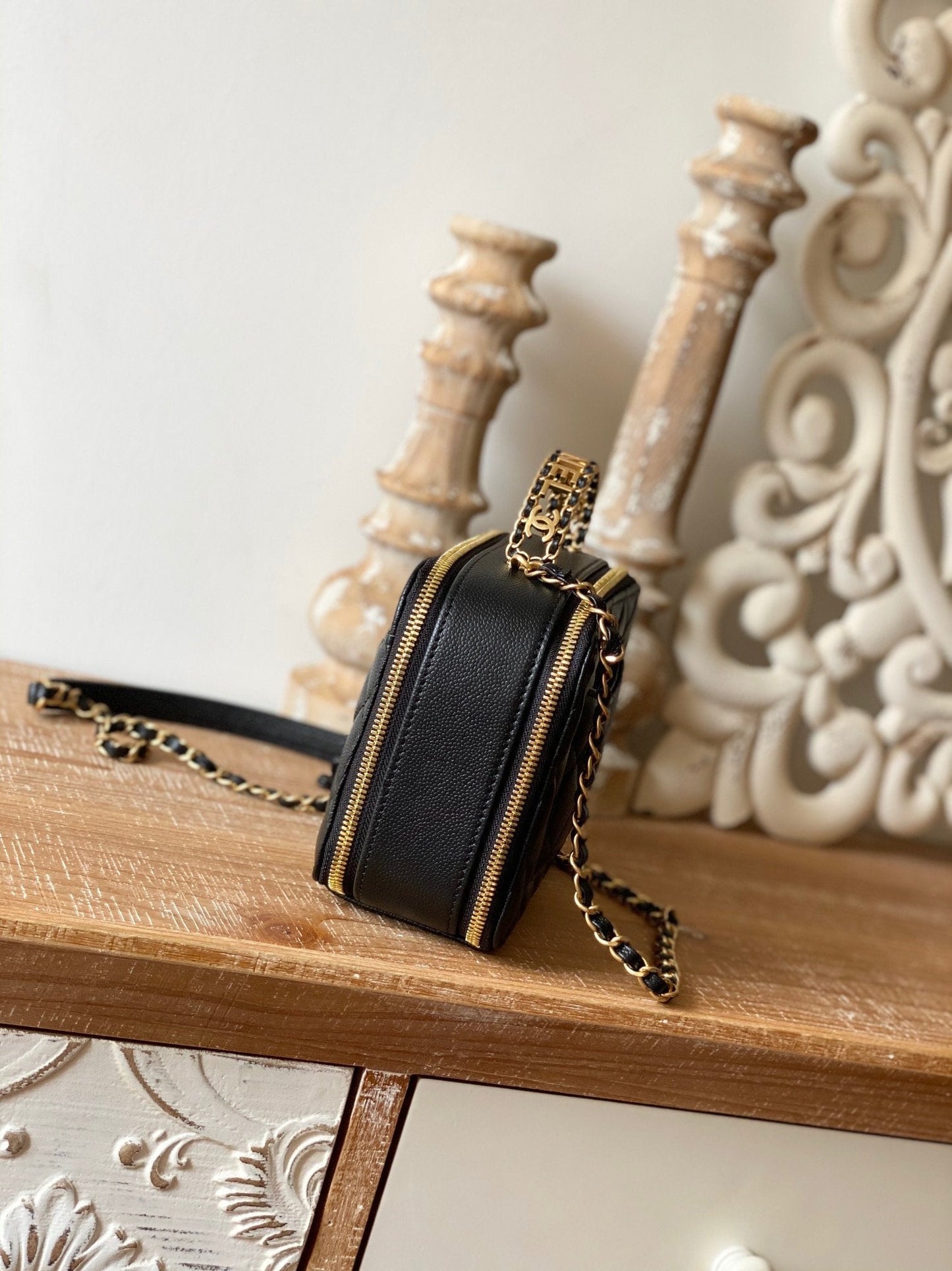 Chanel Vanity Case Hardware For Women Handbags Shoulder Black Gold Shoulder Bag
