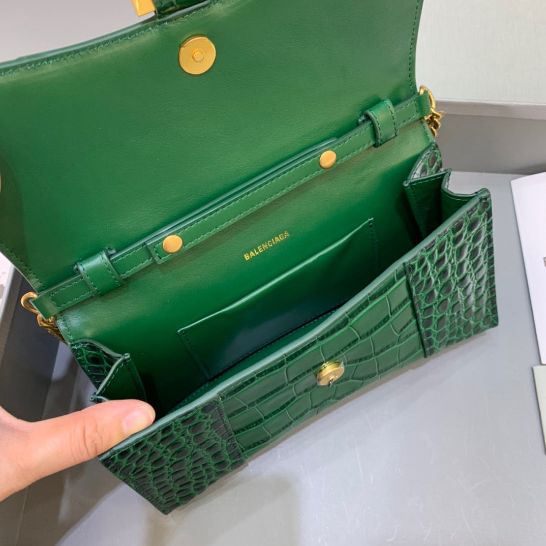 Top Quality Hourglass Wallet On In Dark Green Chain Crossbody Bag