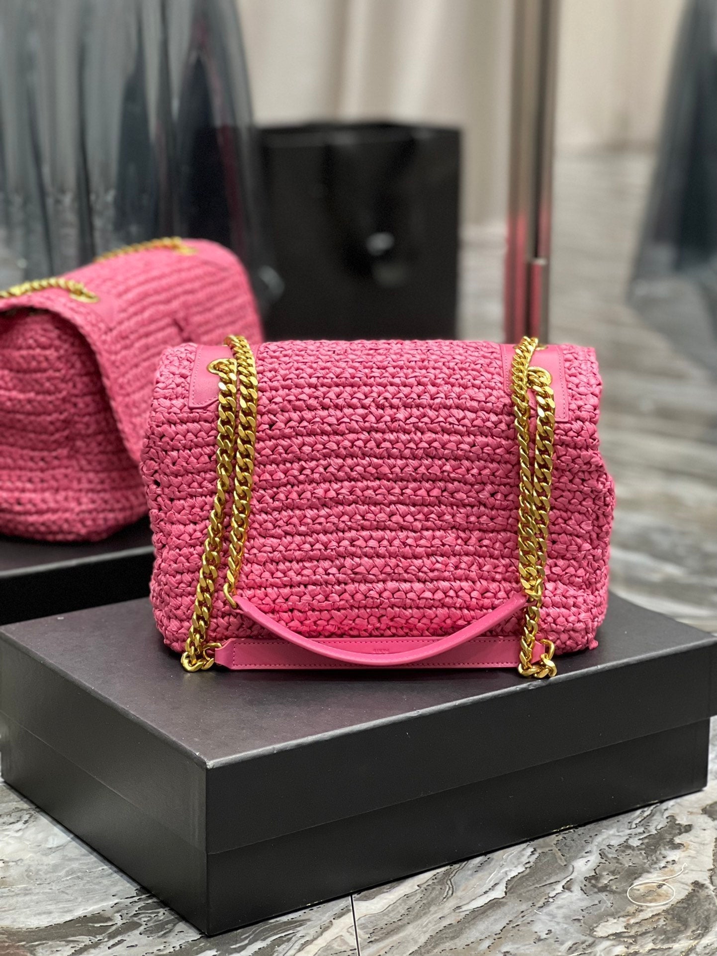 YSL Saint Laurent Niki RaTop QualityTop Qualitya 11in Pink Medium Chain Handbag