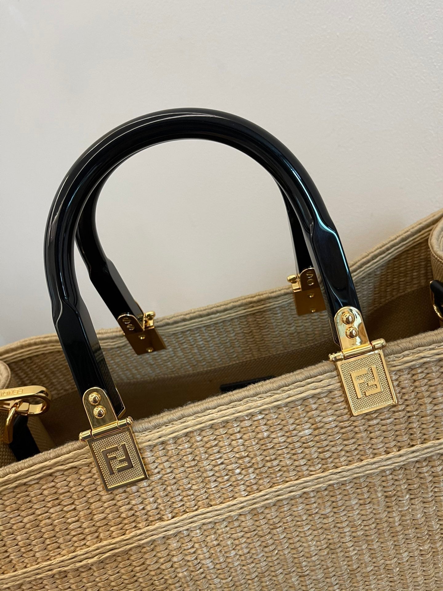 Top QualityTop Quality Sunshine straw Black Beige Medium Tote Bag