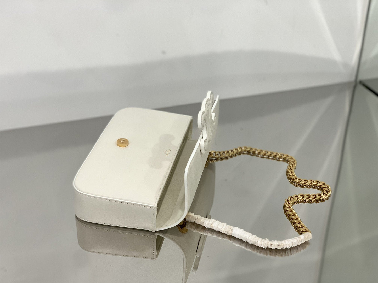 Top Quality Shoulder Bag Cuir Triomphe For White Chain