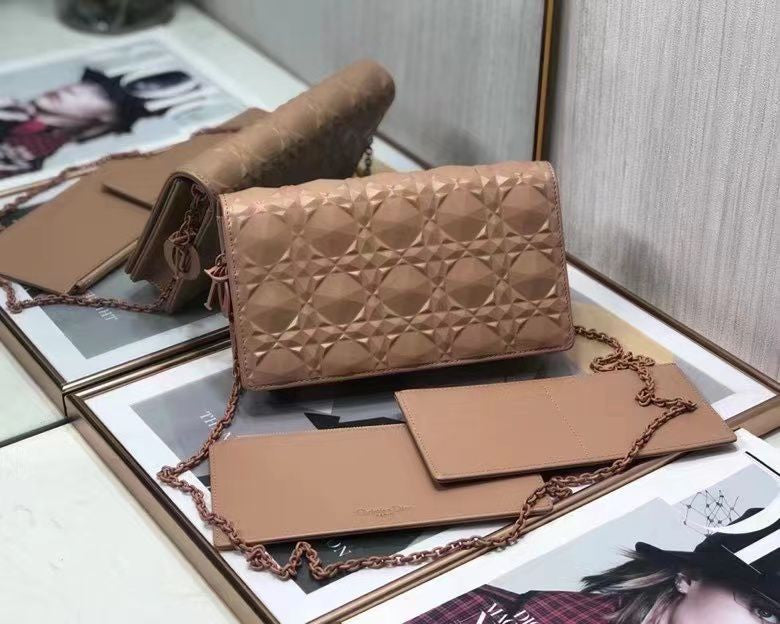 26 Handbag