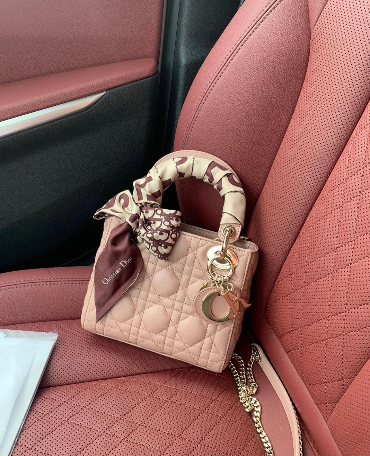 19 Handbag