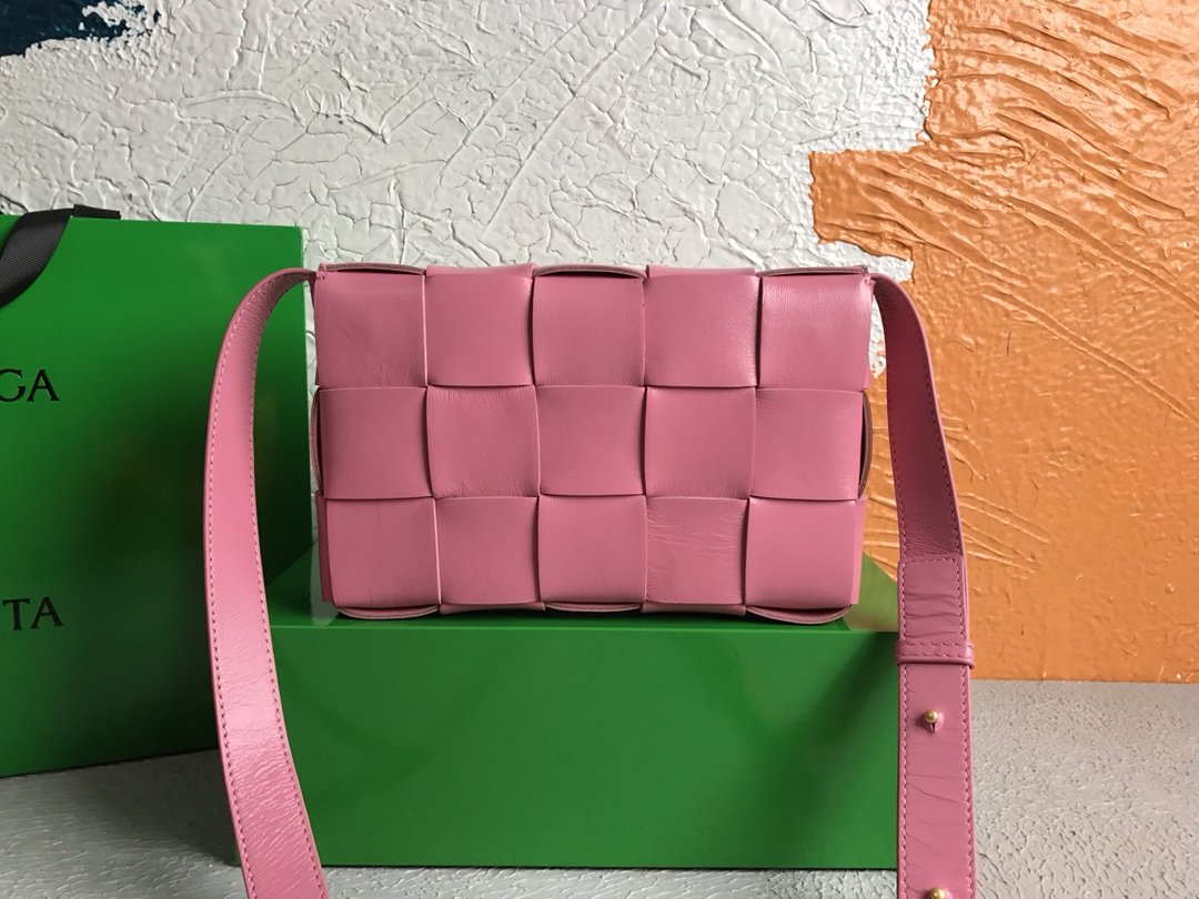 Top Quality Cassette Light For Women Women Pink Travel Bag