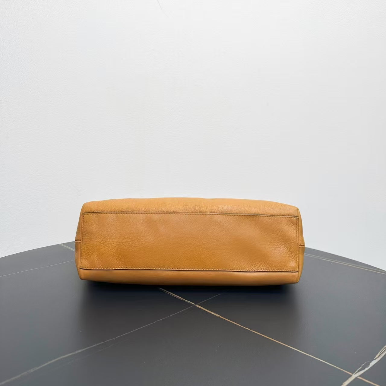 Luxury Shoulder Bag Leather Tan