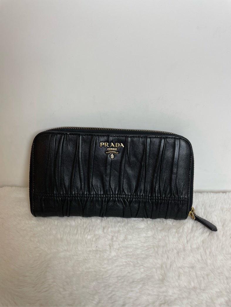 Prada Handbag Wallet -style Leather Saffiano Black