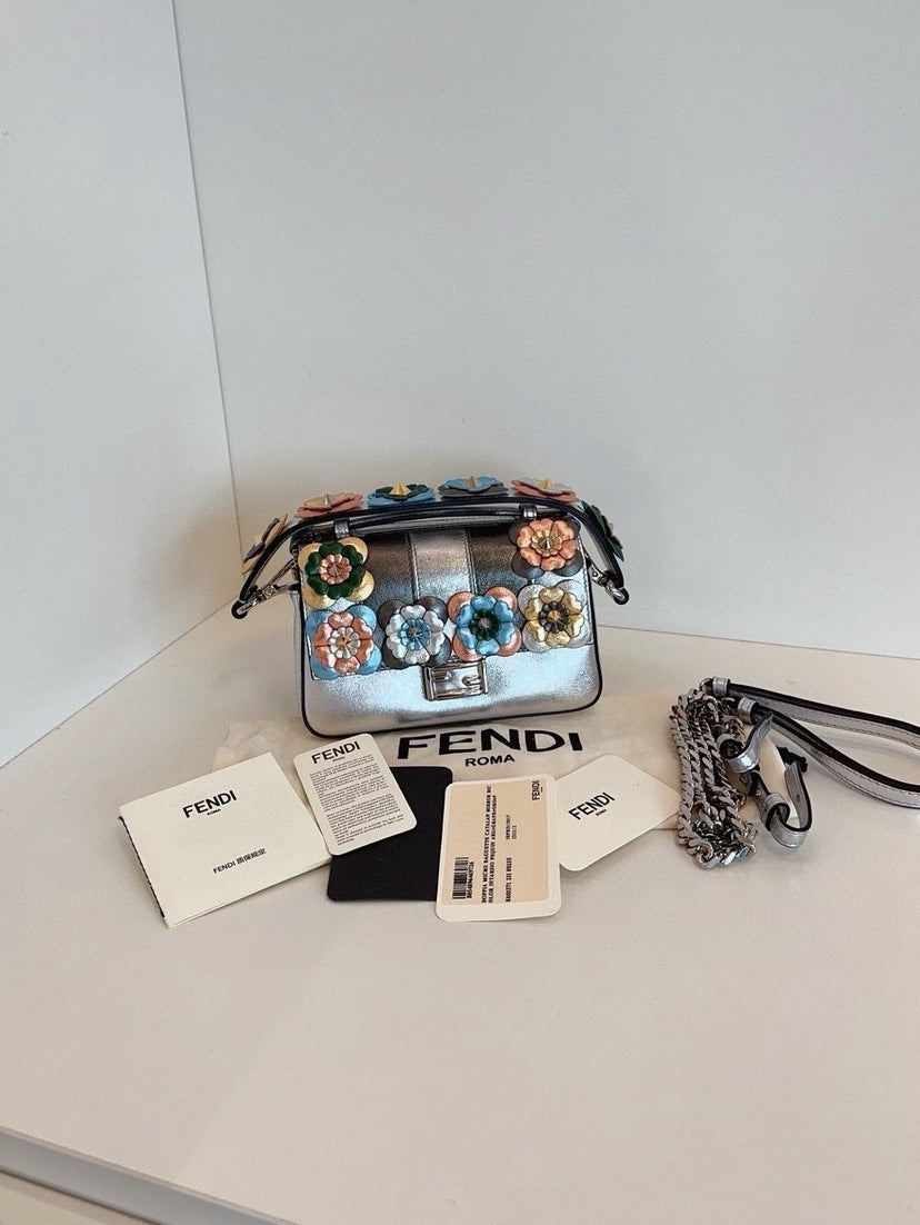 Fendi Handbag Bag 18x7x12cm
