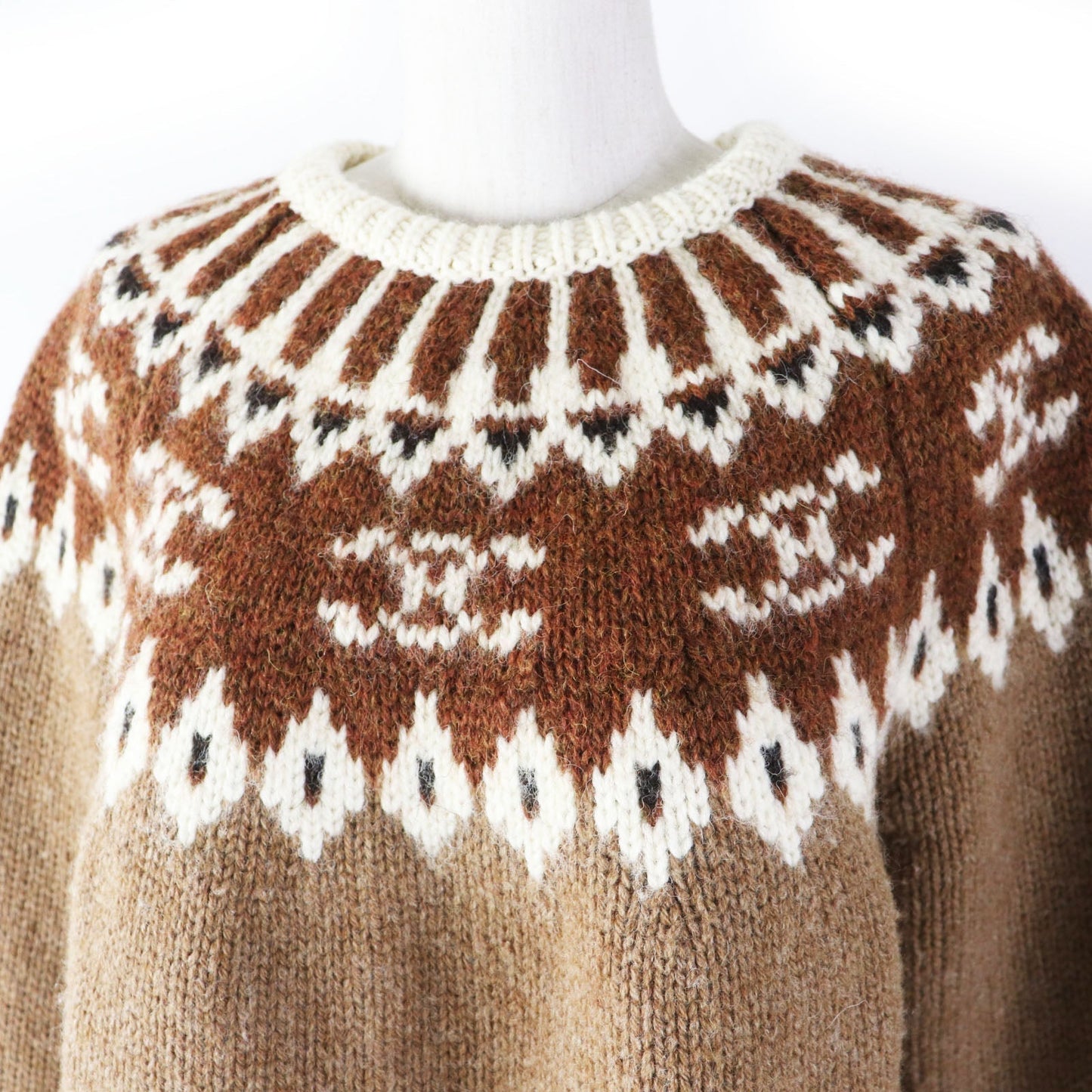Knit Main: Wool Type Trim Off Fair Brown Travel Bag