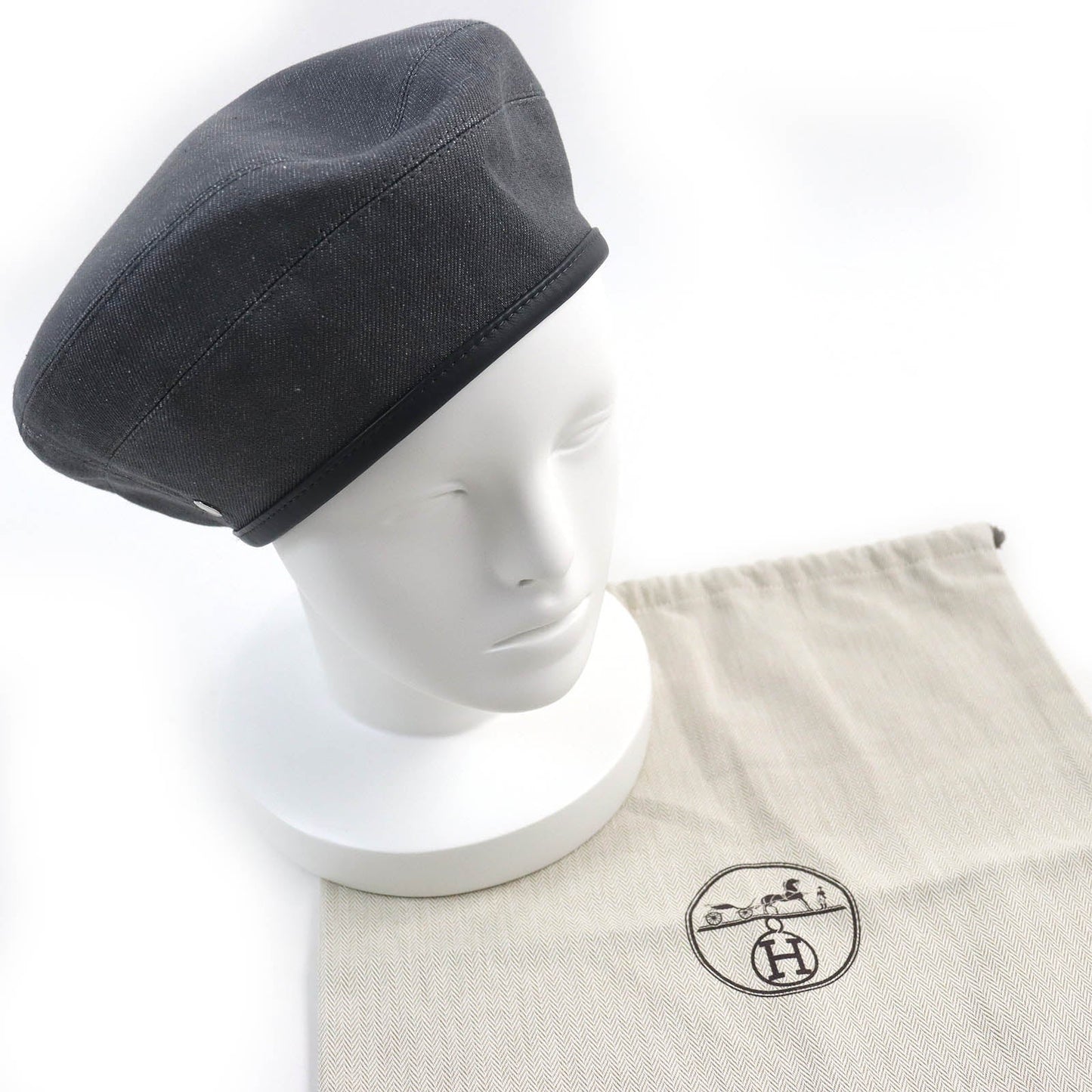 Beret Outer: Cotton, Lining: Rayon, Lining: Silk, Leather Travel Bag