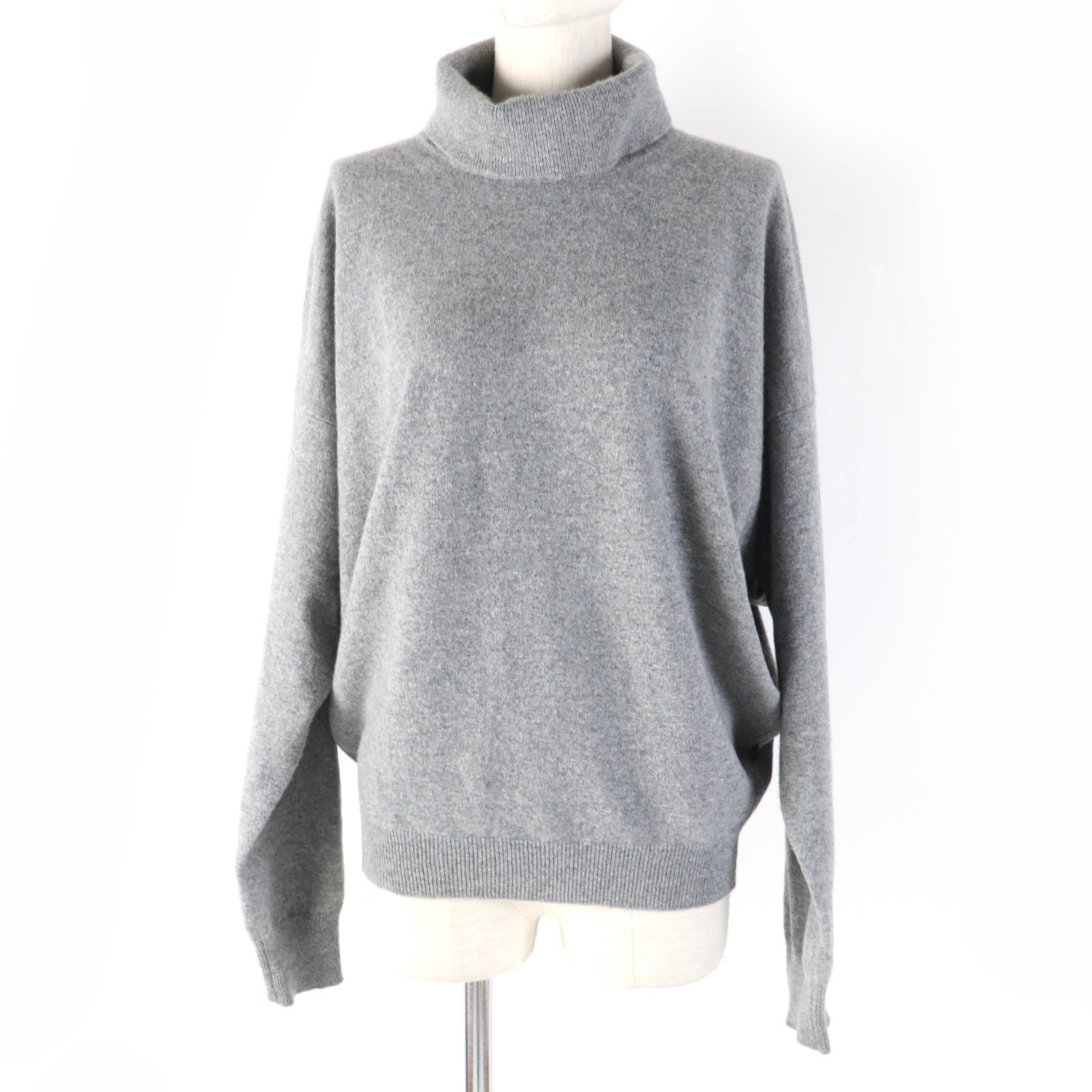 Louis Vuitton knit Wool Gray Apparel 2