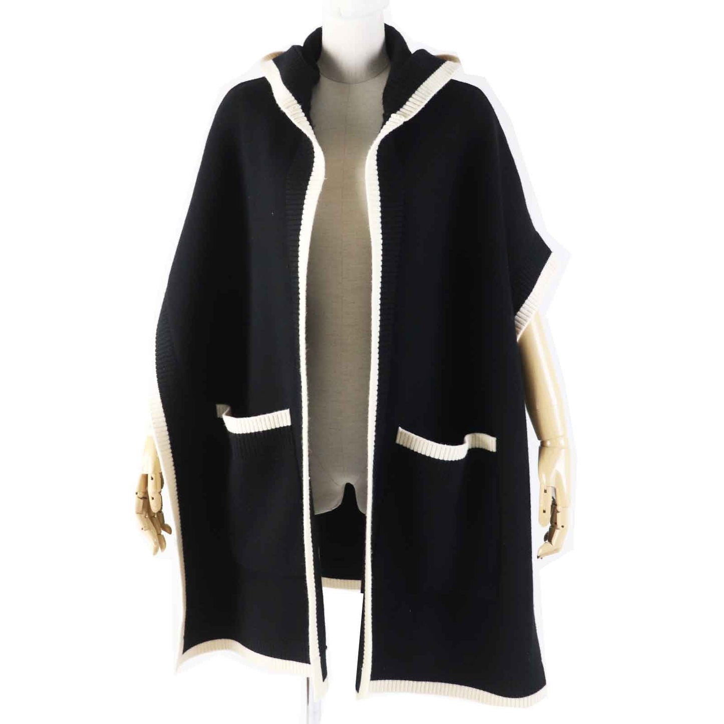Burberry Poncho Outer Material Wool Outer Material Cashmere Outer Nylon Black White Travel Bag