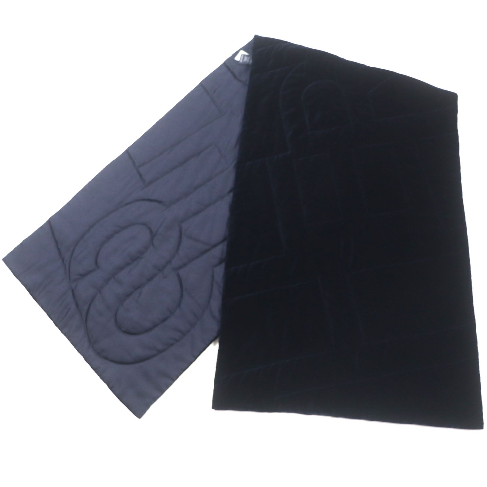 Shawl Main: Silk, Filling: Silk, Filling: Polyester Travel Bag