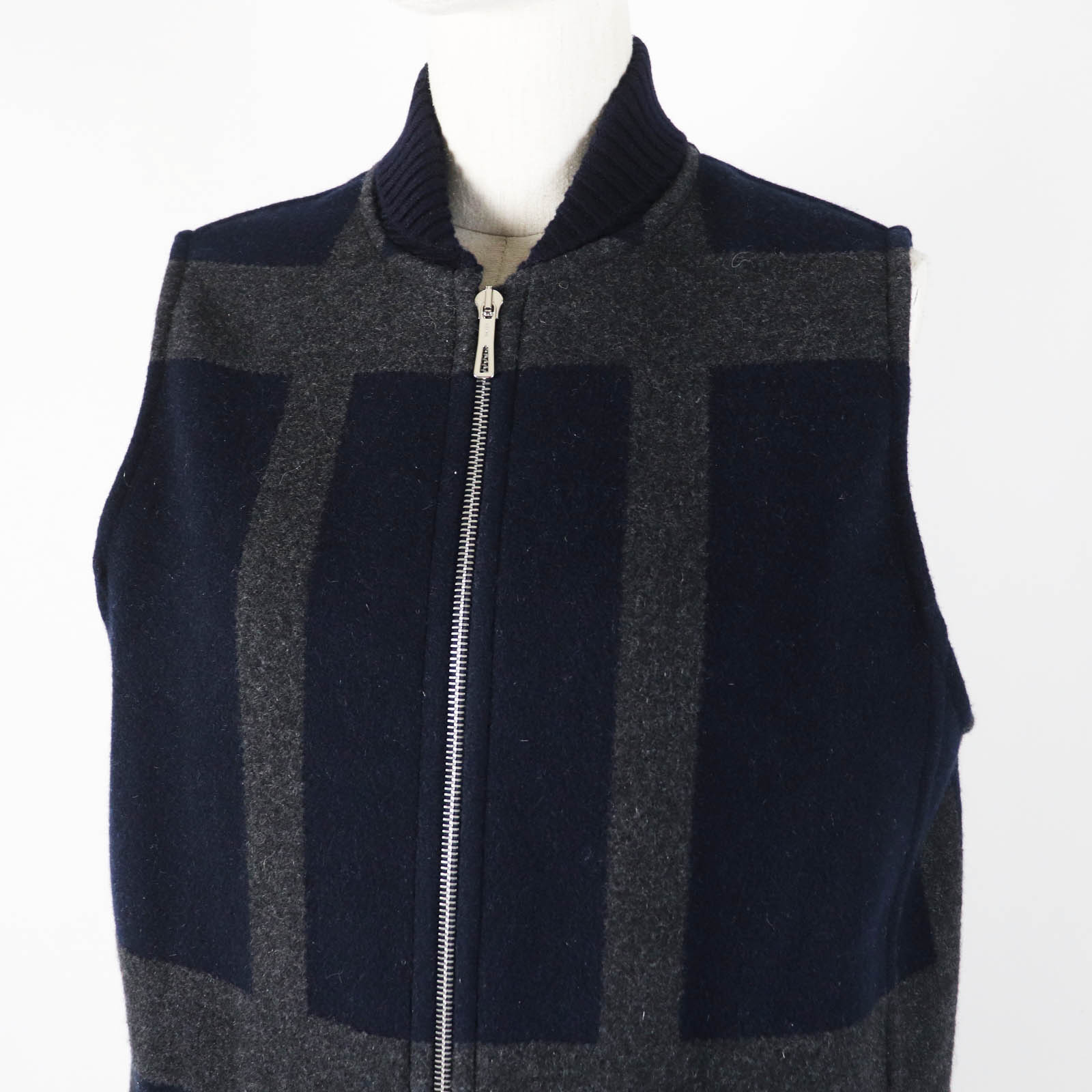 Vest Main: Cashmere, Main: , Main: Polyurethane, Nylon Travel Bag