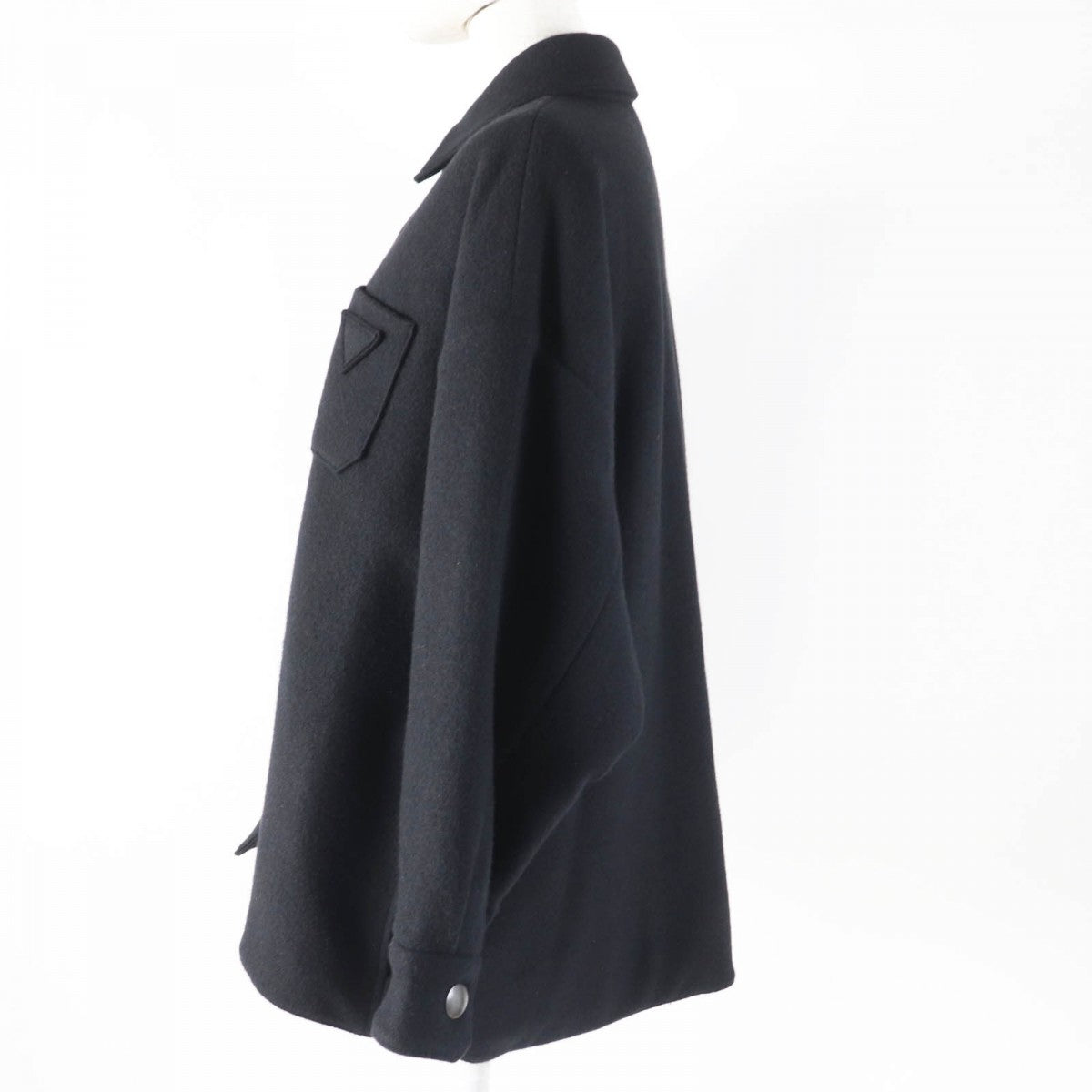 Coat Main: % Virgin Wool, Main: % Black Travel Bag