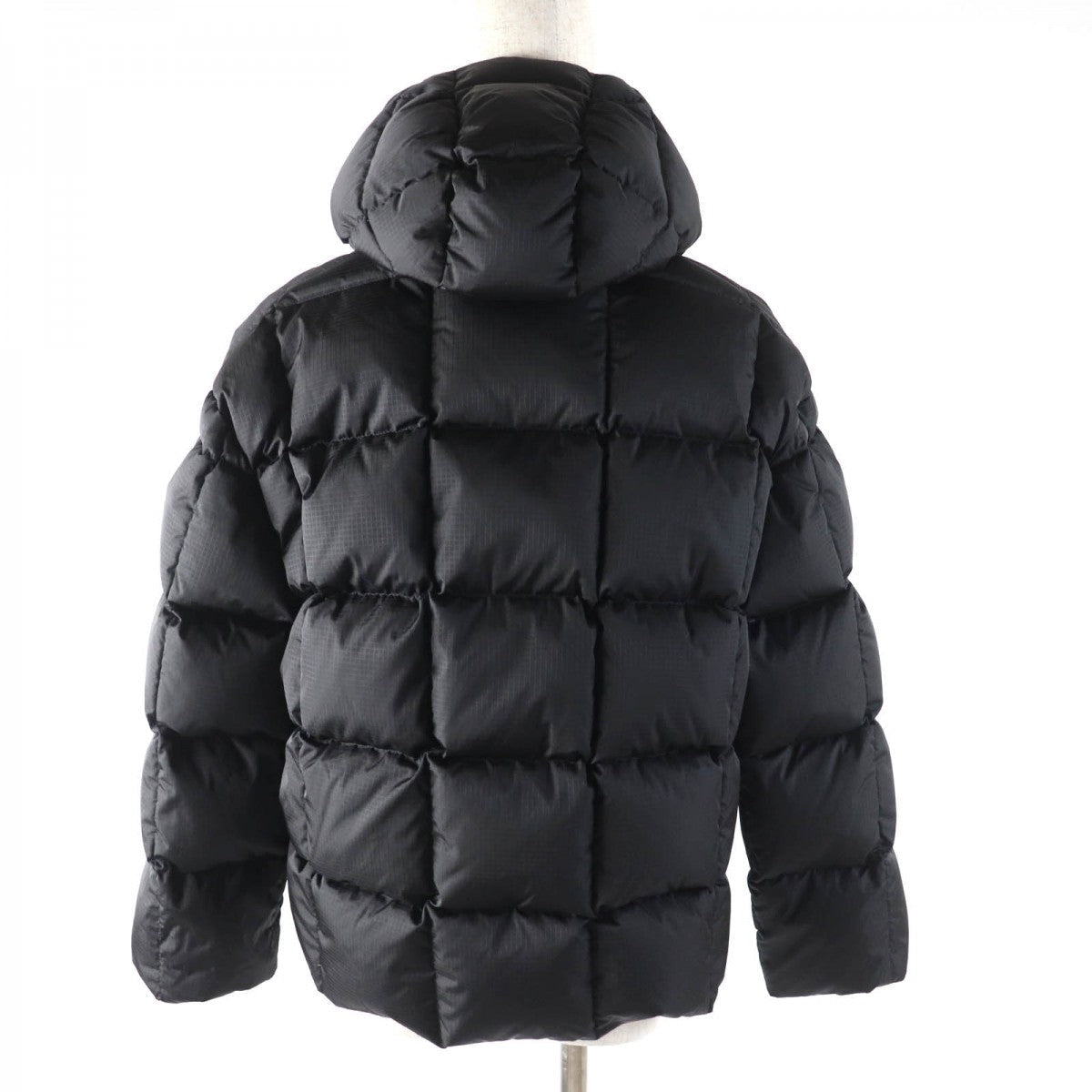 Louis Vuitton Down jacket 1AAIJB Filling 90 Nylon Cotton Black Apparel