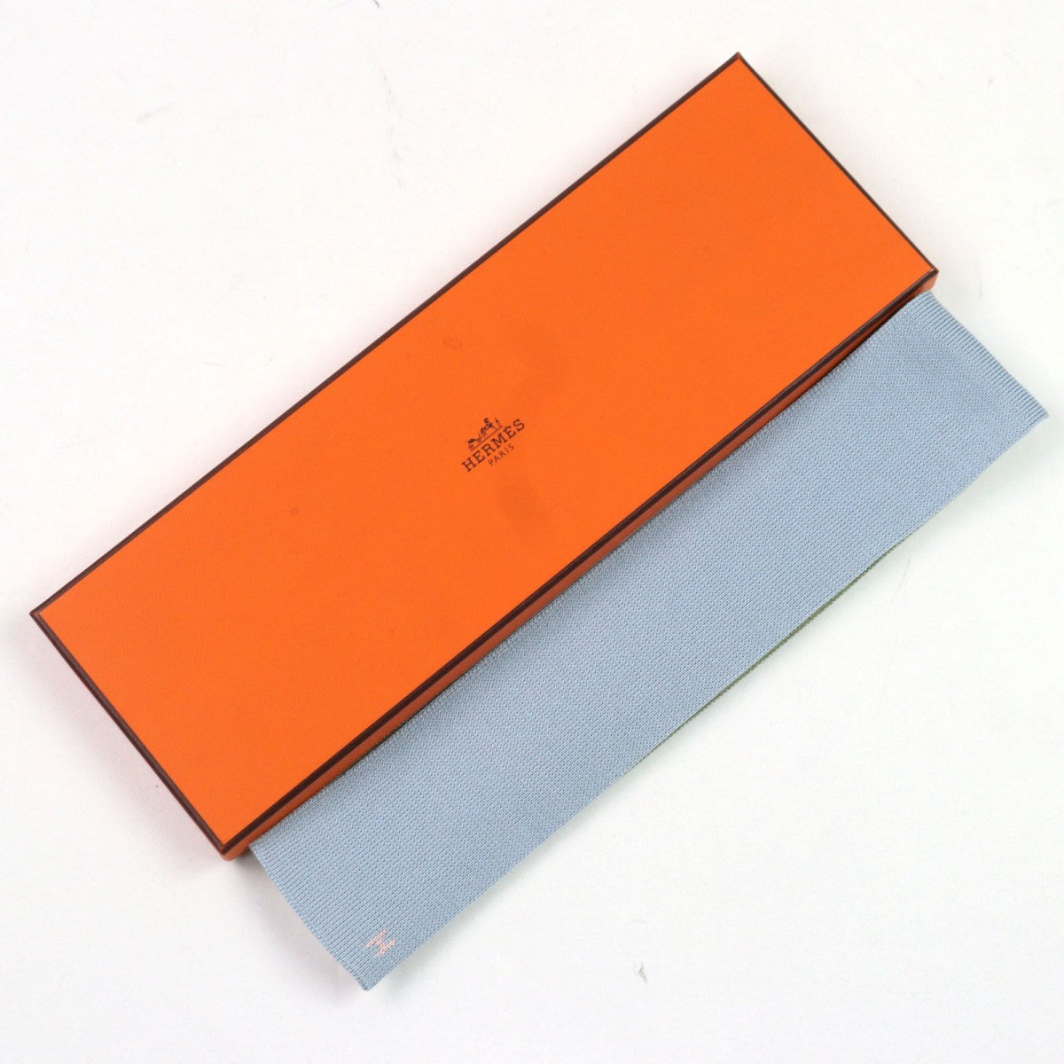 Tie Main: Silk (Pastel Color) Quatre Reversible Blue Tan Travel Bag